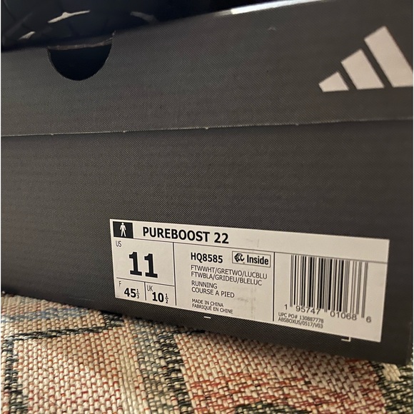 Men’s Adidas Pureboost 22 Running Shoe size 11 New never worn - Picture 7 of 10